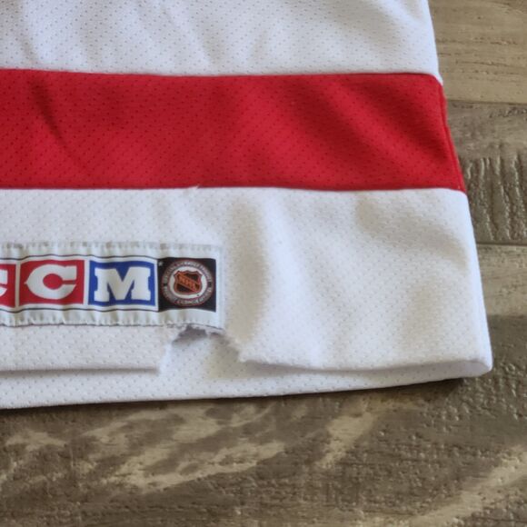 Vintage Steve Yzerman #19 Detroit Red Wings Jersey Mens XXL NHL Hockey CCM 90s. - Picture 11 of 14